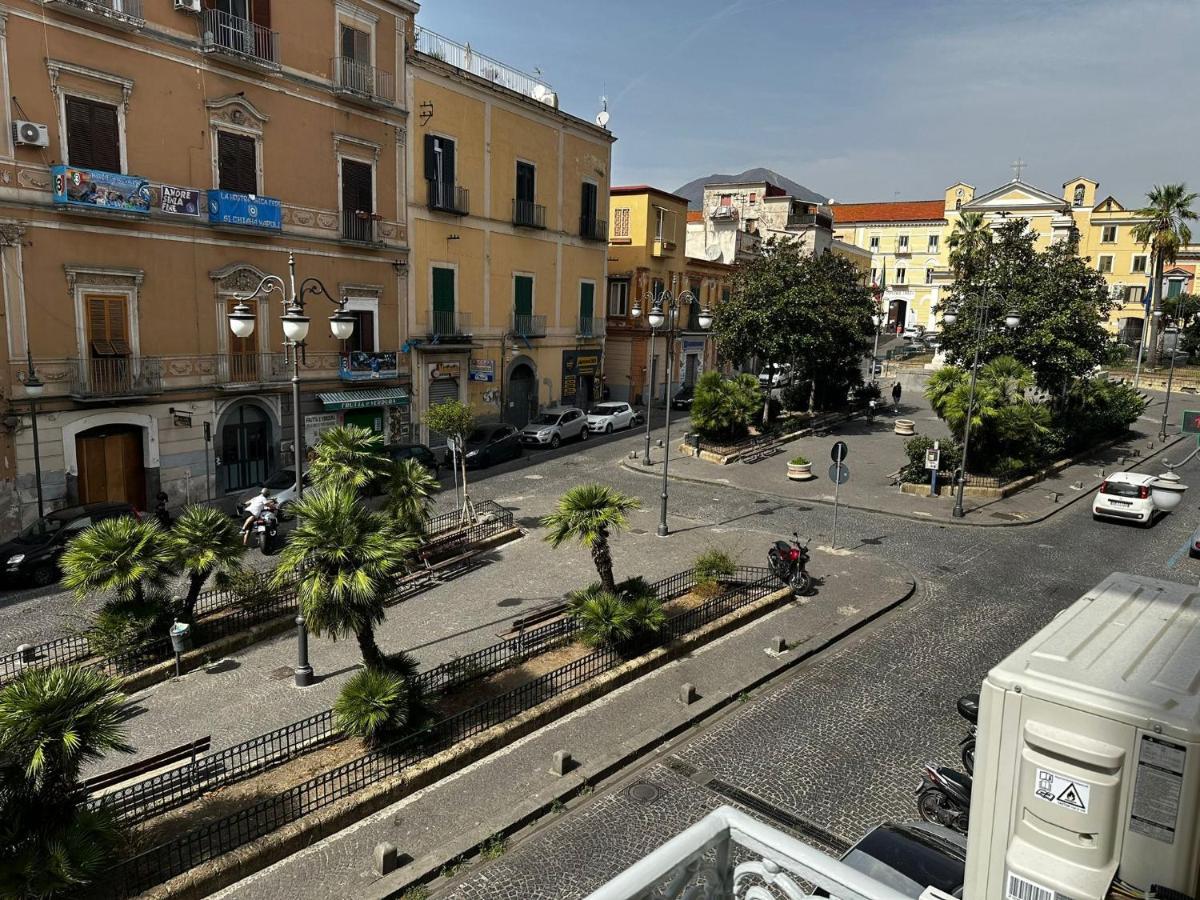Вілла Il Balcone Sulla Piazza Торре-Аннунціата Екстер'єр фото
